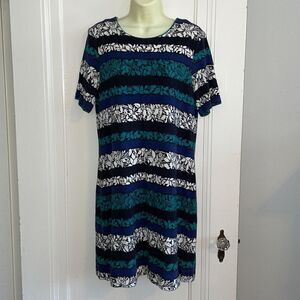 Draper James black, white, blue & green floral knit short sleeve shift dress‎